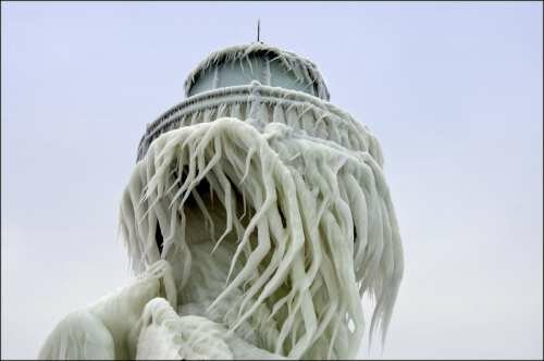 Photographers have journeyed to the pier to capture the amazing ice formations