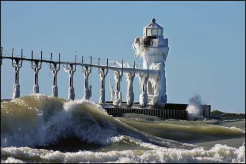 Photographers have journeyed to the pier to capture the amazing ice formations