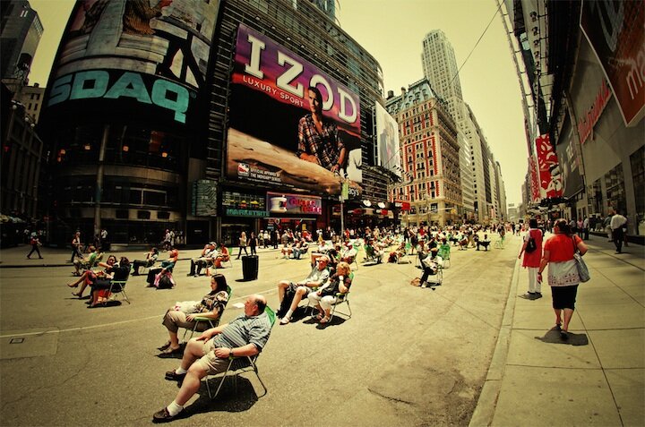 new york timesquare people sitted by oliver wutscher