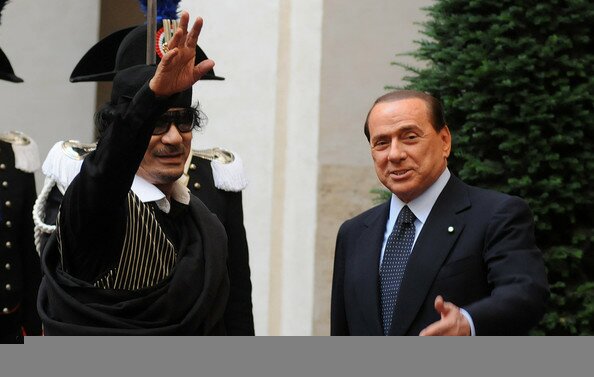 gaddafi visiting chigi palace in rome